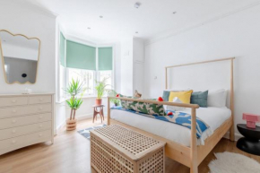 Central & Charmingly Curated 1BD WiFi Fulham